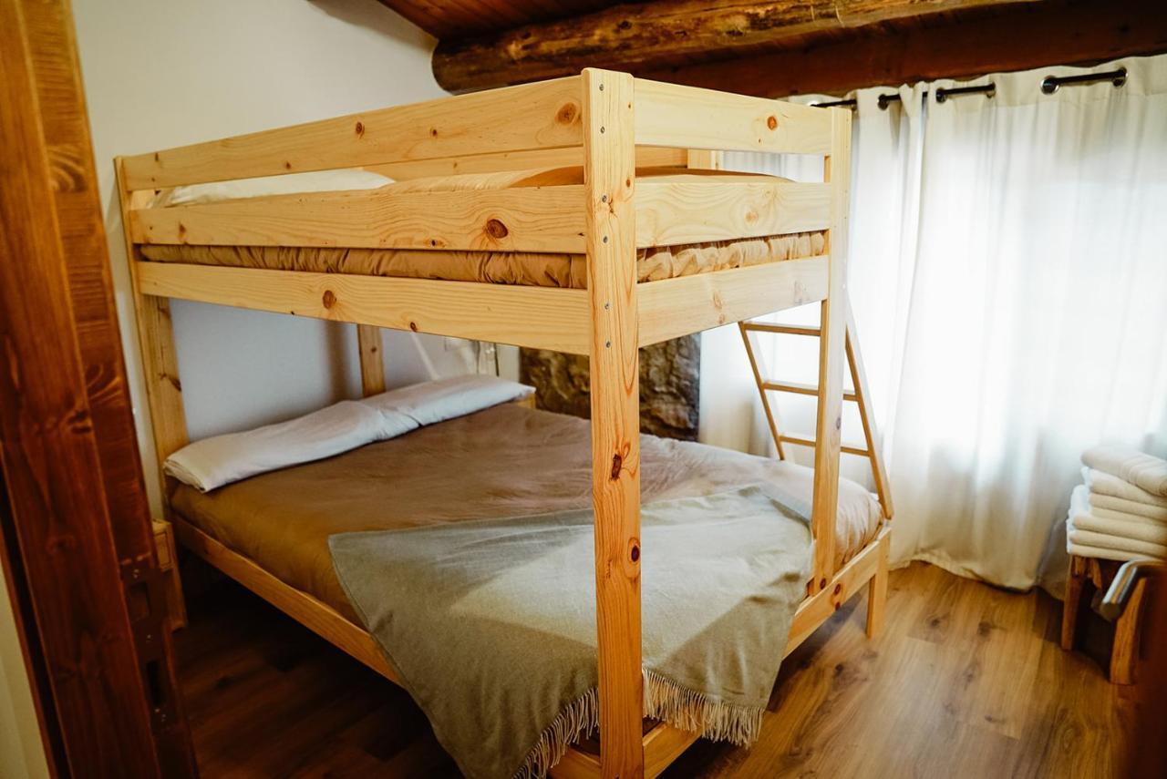 Cases Altes De Posada Navés Екстериор снимка